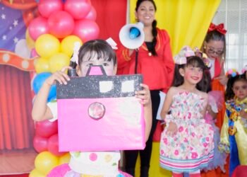 Despliegan talento alumnos de preescolar Francisco Gabilondo Soler en presentación de circo