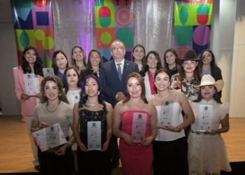 Mujeres que abren camino: UACH entrega Galardón Sor Juana Inés de la Cruz