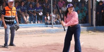 Inaugura Myrna Monge la Liga Premier rural de beisbol «Emilio Silva Guerrero»