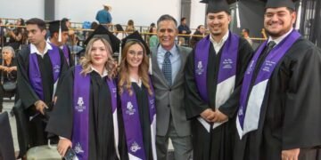 Celebra Tecnológico Superior de NCG graduación de 84 nuevos profesionistas