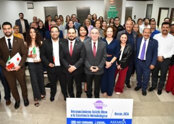 Despiden a egresados universitarios que se capacitarán en Japón con programa Nichiboku