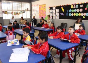 Implementan clases muestra de la estrategia “Leer, escribir, comprender” en primarias de Juárez