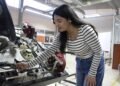 Lanza Universidad Politécnica de Chihuahua curso de mecánica básica para mujeres