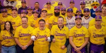 Marco Bonilla respalda a los Dorados en presentación del equipo que abre el viernes ante Durango