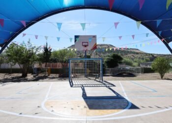 Llevan el programa “Manos a la cancha” a la zona rural «El Charco», crece número de practicantes