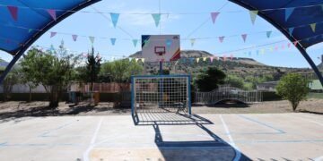 Llevan el programa “Manos a la cancha” a la zona rural «El Charco», crece número de practicantes