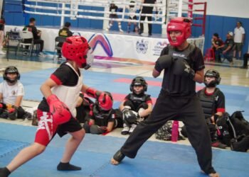 Peleadores de Chihuahua listos para participar en el Nacional de Kickboxing en el Tricentenario