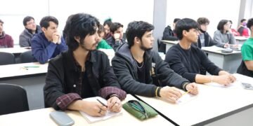 Ofrece UTCH diplomados en inglés y francés a través de su Centro de Idiomas