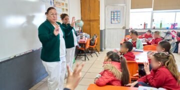 Inicia Educación entrega de informes de la estrategia “Vive saludable, vive feliz” en primarias