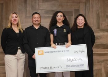 Reciben estudiantes del Cobach beca para continuar estudios en UTEP estudios en UTEP