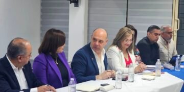 Exploran SEECH y Club Rotario alianza para llevar más apoyos a estudiantes