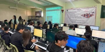 Cobach certifica a 6 mil estudiantes y docentes en inteligencia artificial, parte de programa Microsoft
