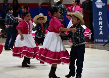 Fomenta SEyD talento artístico con concursos regionales de canto y danza en primaria