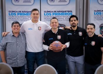 Hacen equipo alcalde Marco Bonilla y Lalo Nájera para impulsar a niñas y niños en el básquetbol