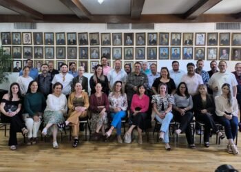 Celebran reunión de trabajo con maestros de escuelas secundarias generales y técnicas