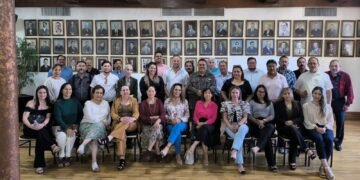 Celebran reunión de trabajo con maestros de escuelas secundarias generales y técnicas
