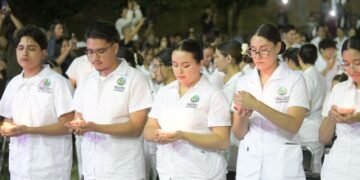Conmemoran en la FEN-UACH el Día Internacional de la Enfermería con la tradicional Ceremonia Cáritas