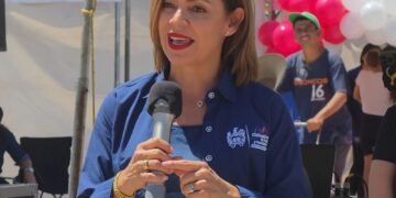 Exhibida de Claudia Sheinbaum a López Obrador por logotipo de la NYPD en patrullas de la DSPM