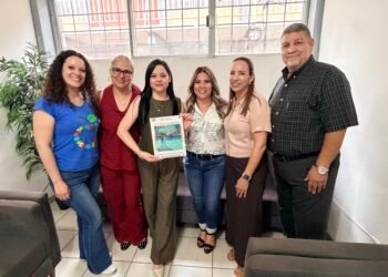 Comunidad estudiantil de la secundaria federal 12 elabora revista sobre temas socioemocionales