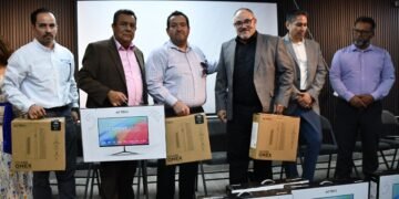 Fortalece SEyD equipamiento de preparatorias con inversión de 1.6 millones