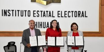 Firman SEyD, SEECH e IEE convenio para fortalecer cultura cívica en educación básica