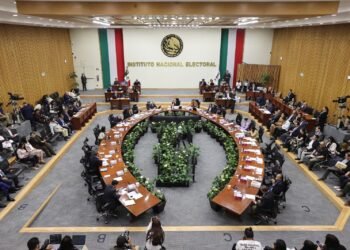 Reconoce consejera presidenta del INE necesidad de regulación en periodos no previstos por la ley
