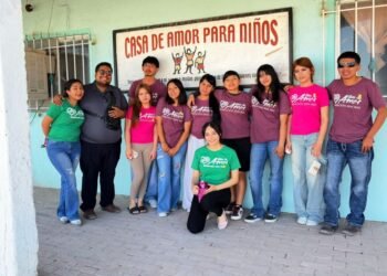 Alumnos de la UT Paso del Norte refuerzan el inglés mediante labor social en Puerto Palomas