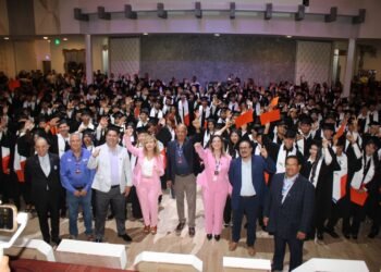 Egresan 234 técnicos del Cecytech Villa Esperanza en Ciudad Juárez