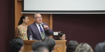 16 estudiantes Universitarios cursarán doble grado en Francia y Estados Unidos