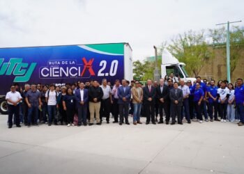 Donan empresarios juarenses nueva unidad de la ruta de la ciencia a la UTCJ