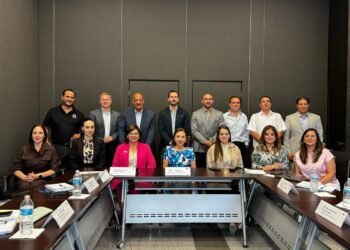 Fortalecen Gobierno y Fechac estrategias educativas y para el desarrollo integral de las familias