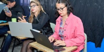 Capacitan a mil 880 docentes de 436 escuelas en uso de herramientas digitales