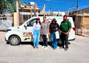Jael Argüelles y Ecología unen esfuerzos para prevenir las garrapatas en la colonia fronteriza alta