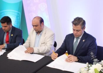 Impulsan Cobach y municipio de Ahumada acceso a la educación media superior