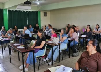 Cobach fortalece estrategias académicas para el inicio del ciclo escolar, participan 1200 docentes