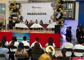 Concluyen estudios de primaria y secundaria mil 470 juarenses en centros de educación extraescolar