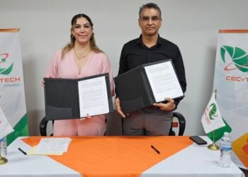 Estudiantes del Cecytech se certificarán en inglés con Cambridge, elevarán jóvenes nivel