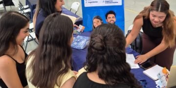 Se conectan estudiantes de la UPCH con la industria en segunda feria de estadías