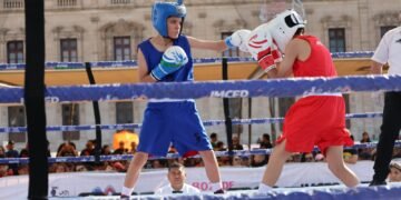 Concluye con gran éxito el torneo de box de los barrios ante 6 mil espectadores en plaza del Ángel