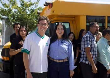 Con programa «Mi bolsa escolar» Marco Bonilla cumple con la educación: Myrna Monge