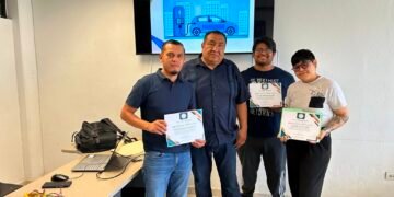 Capacita UT Paso del Norte a personal académico del Cecytech 14 en electromovilidad