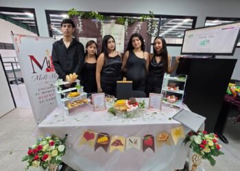 Destacan dominio del inglés en proyectos integradores de la UT Parral