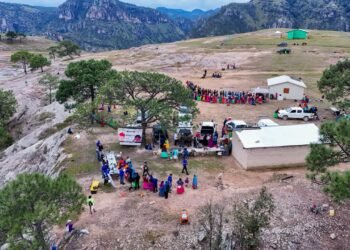 Acercan servicios a localidades alejadas de la sierra con feria de la salud en Inapuchi