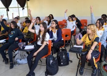 Representarán ocho docentes a Chihuahua en foro regional de la nueva escuela mexicana