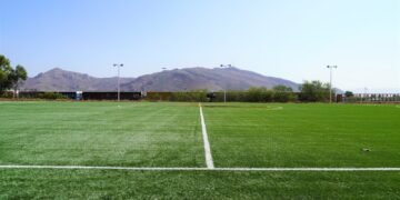 Trabaja Municipio en últimos detalles de rehabilitación de cancha de futbol en el Tec de Chihuahua