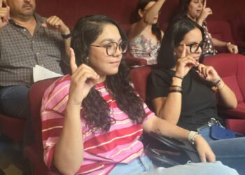 Capacitarán en lengua de señas mexicana a 455 docentes de educación especial