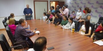 Instalan mesa de trabajo para garantizar transparencia en asignación de plazas docentes