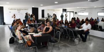 Capacitan a directivos de preparatorias particulares en equivalencia de estudios