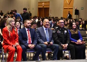 Reconoce SEyD tres décadas de aportaciones del Claustro Universitario