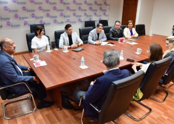 Fortalecen SEyD y Fundación Tarahumara formación docente en la región serrana